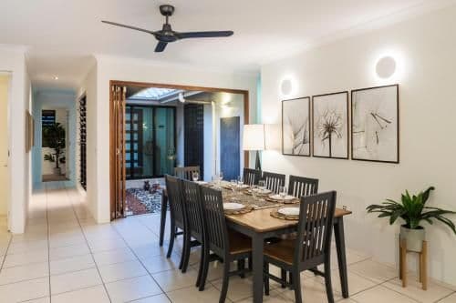 Four-Bedroom Holiday Home