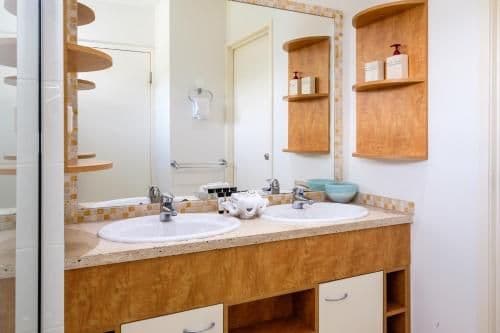 Three-Bedroom Apartment - Skiathos 4