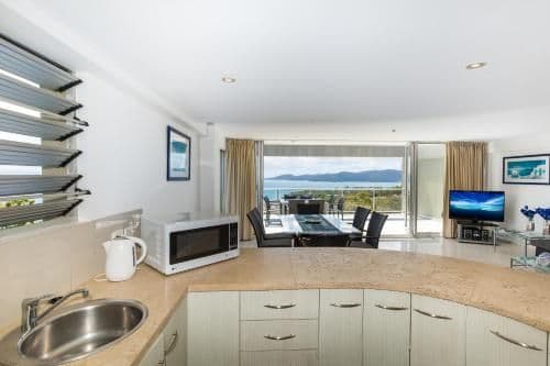 Three-Bedroom Apartment - Skiathos 1