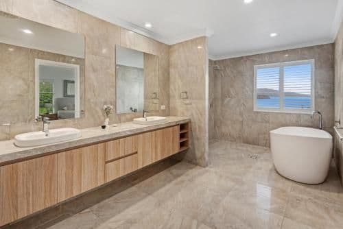 Three-Bedroom Apartment with Ocean View