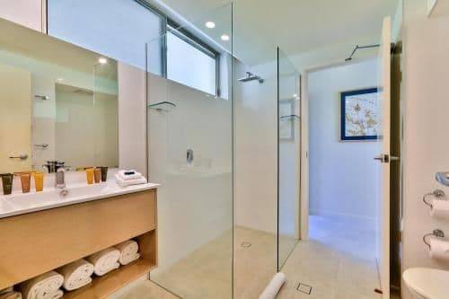 Sea View Whitsunday Apartment Level 13 E1305