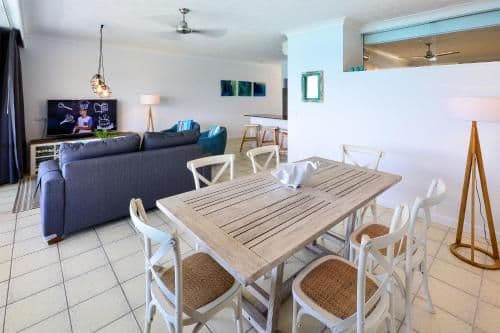 Sea View Whitsunday Apartment Level 13 E1305