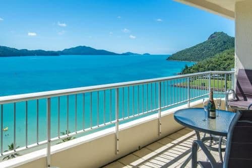 Sea View Top Floor Whitsunday Apartment E1304