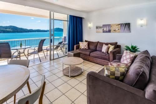 Sea View Top Floor Whitsunday Apartment E1304
