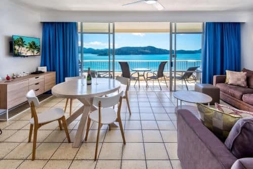 Sea View Top Floor Whitsunday Apartment E1304