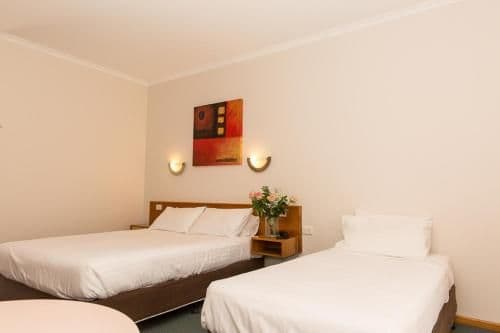Queen Single Room