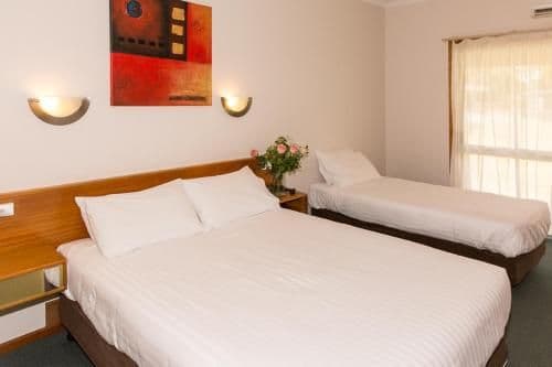 Queen Single Room
