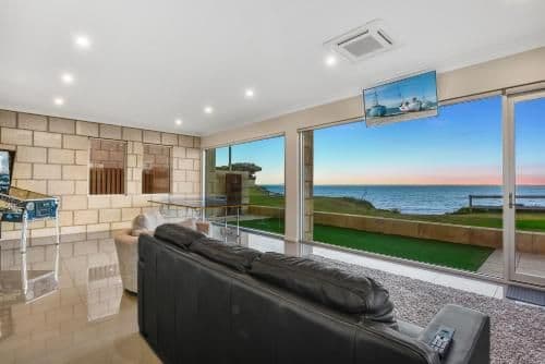 Four-Bedroom Holiday Home