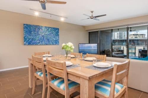 Three Bedroom Apartment with Beach View