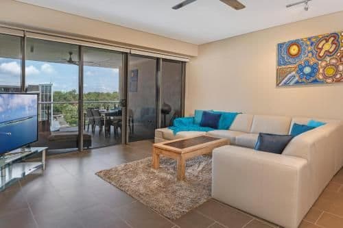 Three Bedroom Apartment with Beach View