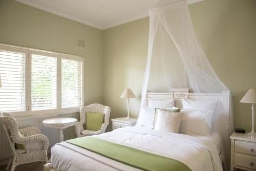 Queen Room with Garden View