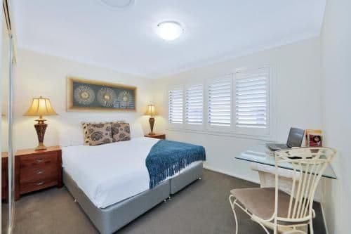 Deluxe Three-Bedroom Apartment