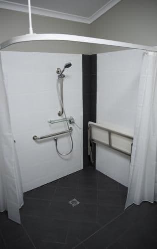 Queen Room - Disability Access