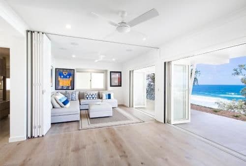 Four-Bedroom House - Beach Front
