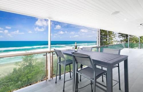 Four-Bedroom House - Beach Front