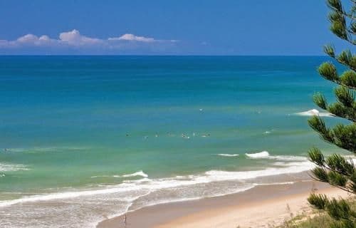 Four-Bedroom House - Beach Front