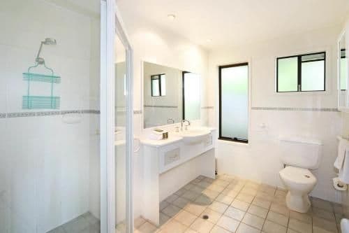 Four-Bedroom Holiday Home