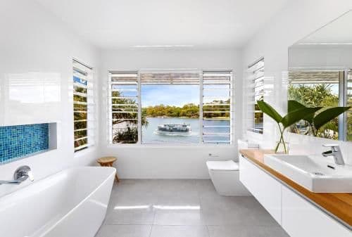 Five-Bedroom Holiday Home
