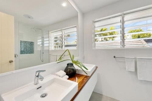 Five-Bedroom Holiday Home