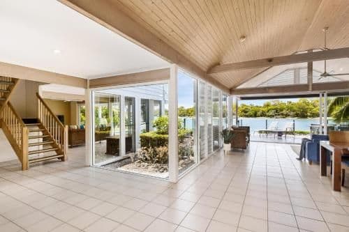 Five-Bedroom Holiday Home