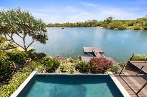 Five-Bedroom Holiday Home