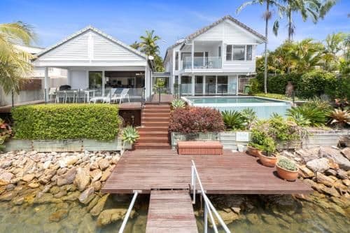 Five-Bedroom Holiday Home