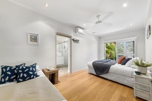 Four-Bedroom Holiday Home