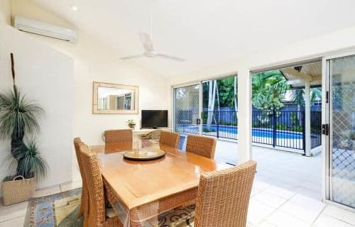Four-Bedroom Holiday Home