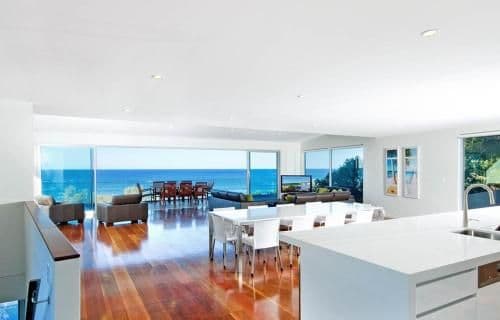 Four-Bedroom Holiday Home