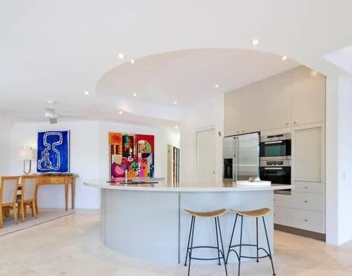 Four-Bedroom Holiday Home
