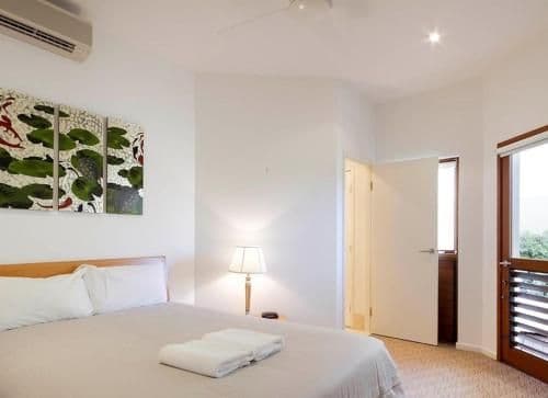 Four-Bedroom Holiday Home