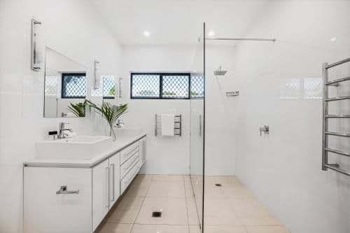 Four-Bedroom Holiday Home