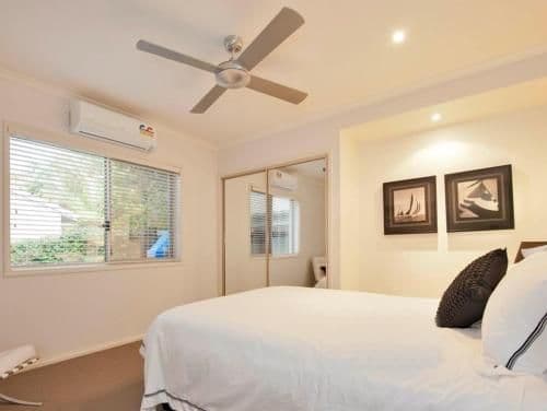 Five-Bedroom Holiday Home