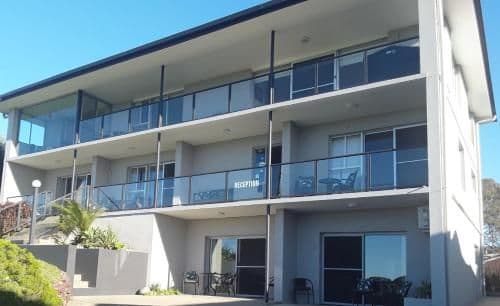 One-Bedroom Apartment with Sea View - Ground Floor