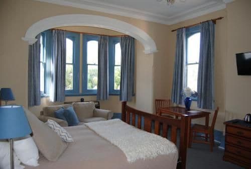 Heritage Queen Room