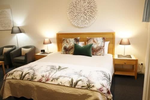 Deluxe King Room with Spa Bath