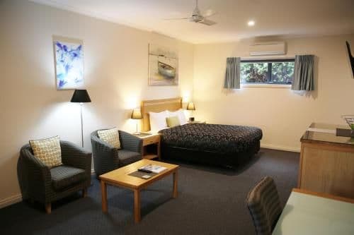Deluxe Queen Room