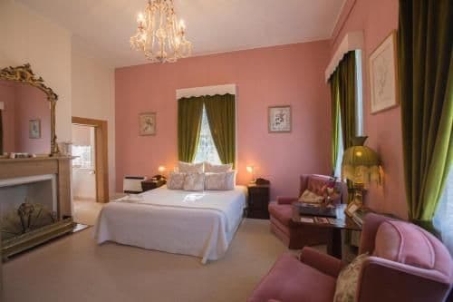Deluxe King Room with Spa Bath
