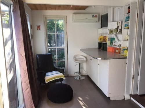 Cottage - Cockatoo
