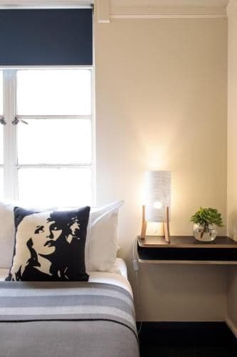 Standard Queen Room with Shared Bathroom