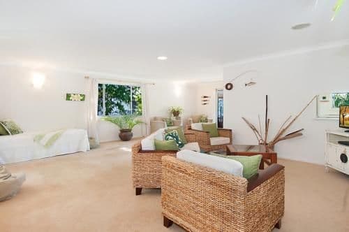 Two-Bedroom Apartment with Sunroom 