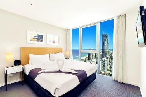 Luxury Two-Bedroom Apartment with Ocean Views