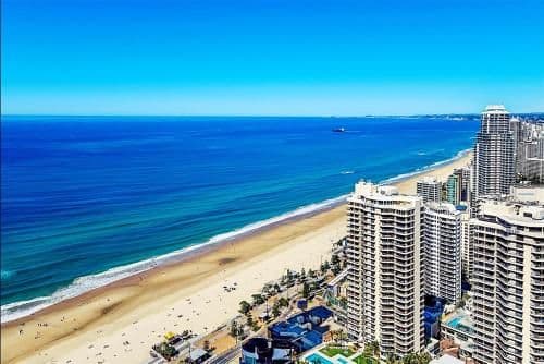 Luxury Two-Bedroom Apartment with Ocean Views