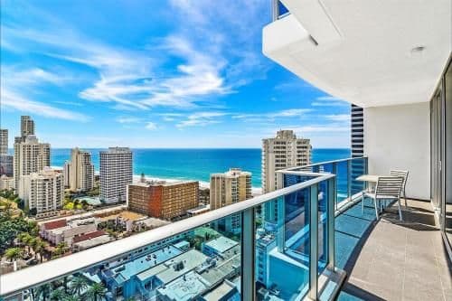 Luxury Two-Bedroom Apartment with Ocean Views