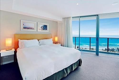 Luxury Two-Bedroom Apartment with Ocean Views