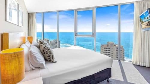 Luxury Two-Bedroom Apartment with Ocean Views