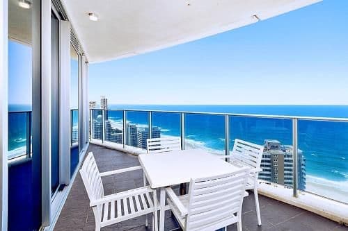 Luxury Two-Bedroom Apartment with Ocean Views