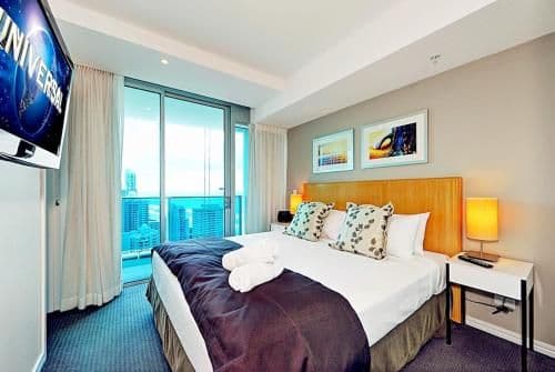 Luxury Two-Bedroom Apartment with Ocean Views
