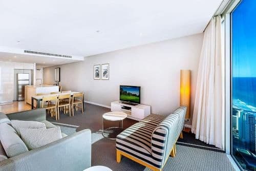 Luxury Two-Bedroom Apartment with Ocean Views