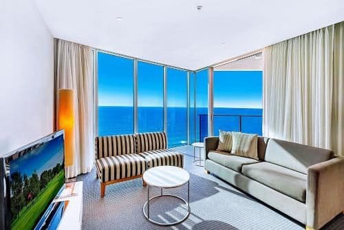 Luxury Two-Bedroom Apartment with Ocean Views